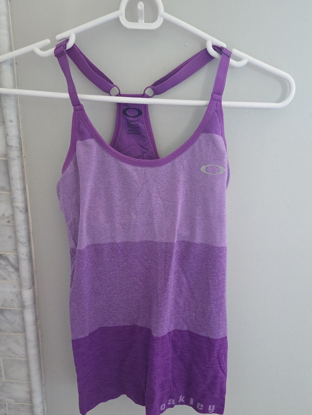 Oakley Women’s Purple Ombre Adjustable-Strap Tank Top